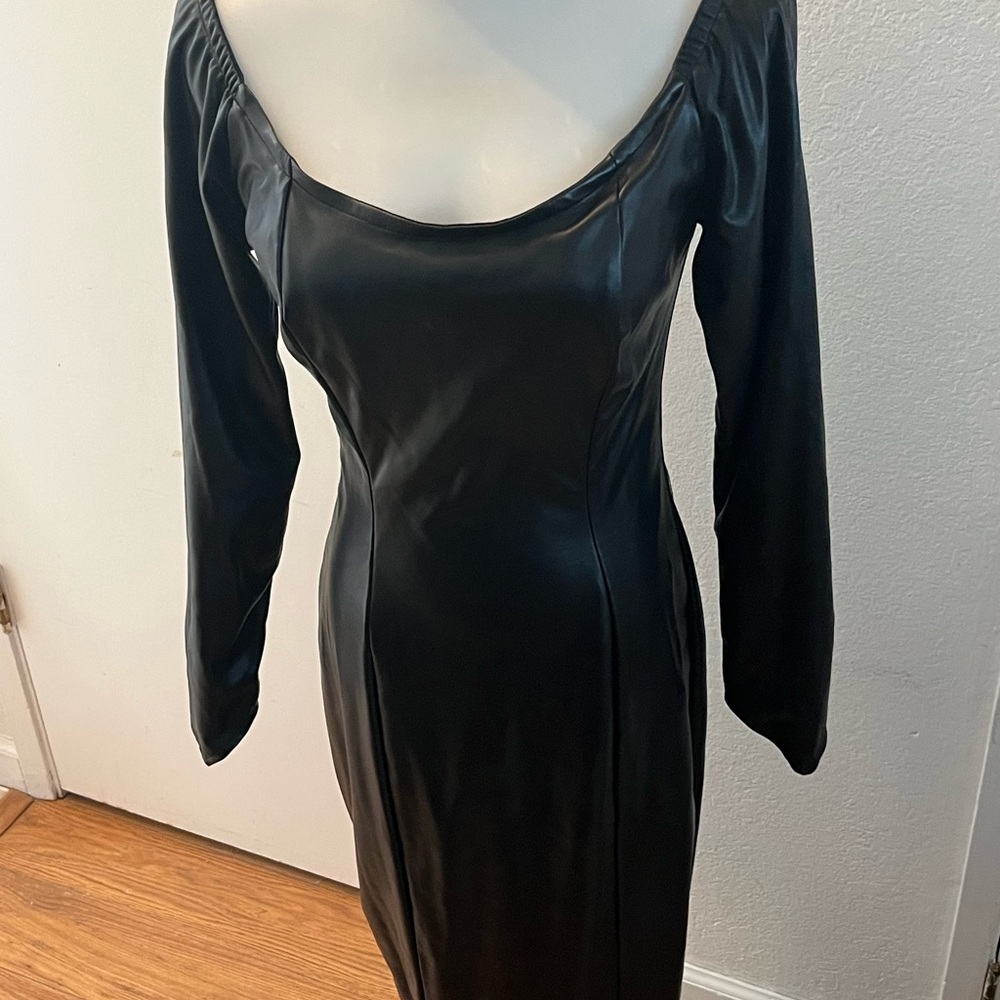 Vixen by Micheline Pitt Black Off-Shoulder Faux Leather Midi Dress - Picture 3 of 5